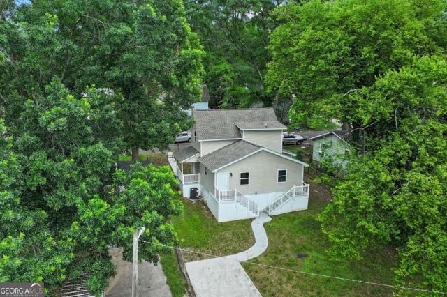 13 Hillside Avenue, Lindale, GA 30161