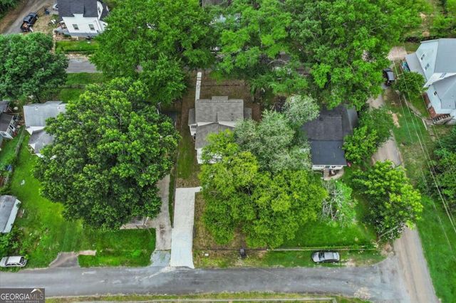 13 Hillside Avenue, Lindale, GA 30161