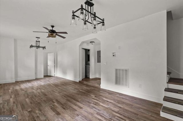 13 Hillside Avenue, Lindale, GA 30161