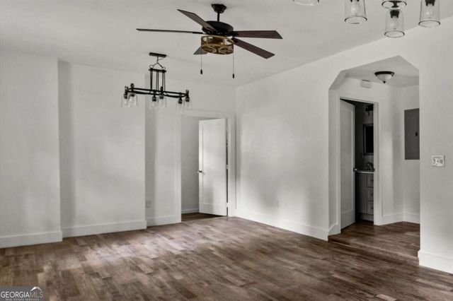 13 Hillside Avenue, Lindale, GA 30161