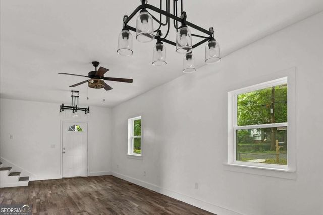 13 Hillside Avenue, Lindale, GA 30161