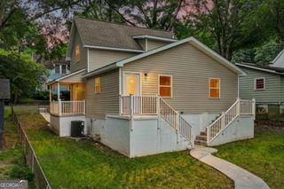 13 Hillside Avenue, Lindale, GA 30161