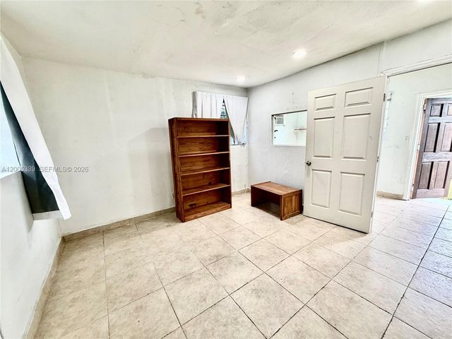 2212 Grant St s, Hollywood, FL 33020