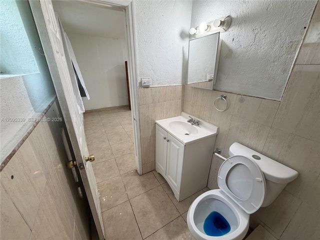 2212 Grant St s, Hollywood, FL 33020