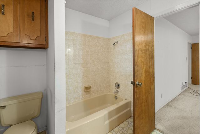 209 N Harrison Street, Roxton, TX 75477