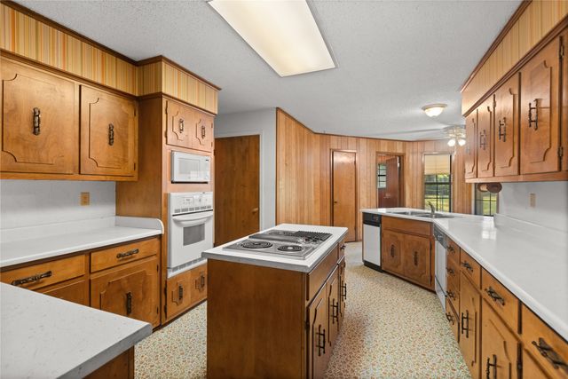209 N Harrison Street, Roxton, TX 75477
