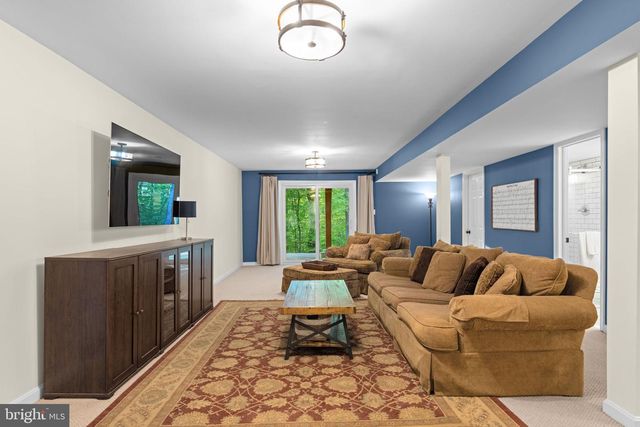 5604 MARY FAIRFAX CT, Fairfax Station, VA 22039