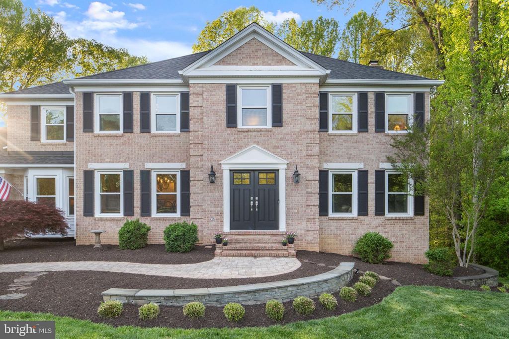5604 MARY FAIRFAX CT, Fairfax Station, VA 22039
