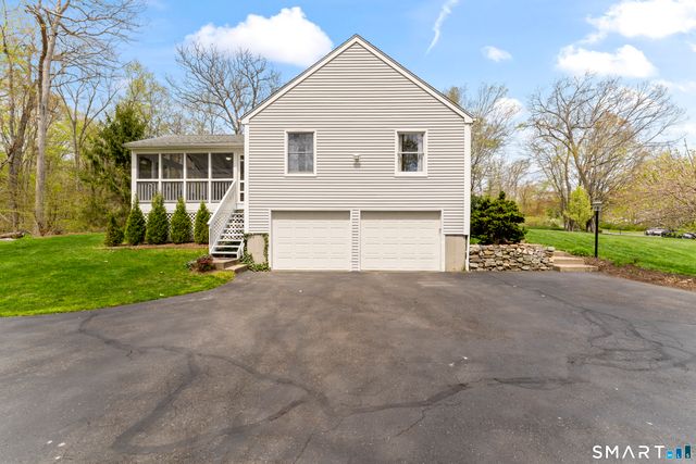 45 Michael Lane, Naugatuck, CT 06770