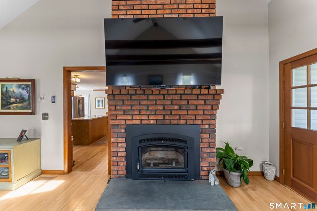 45 Michael Lane, Naugatuck, CT 06770