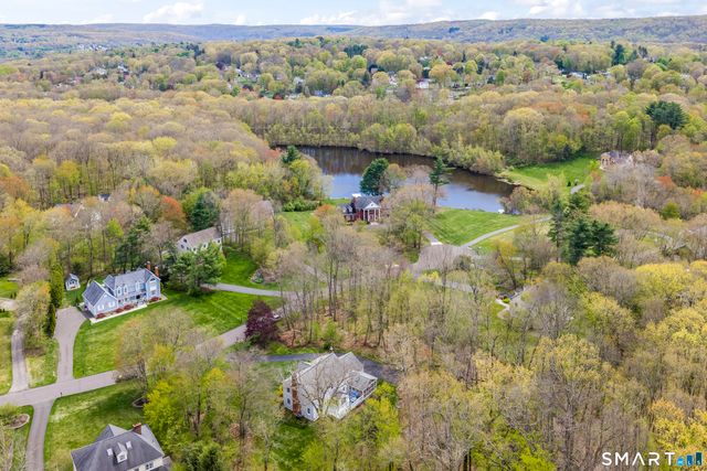 45 Michael Lane, Naugatuck, CT 06770