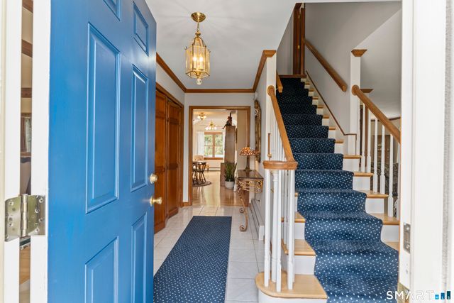 45 Michael Lane, Naugatuck, CT 06770