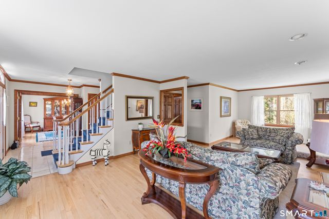 45 Michael Lane, Naugatuck, CT 06770