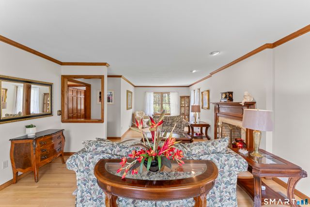 45 Michael Lane, Naugatuck, CT 06770