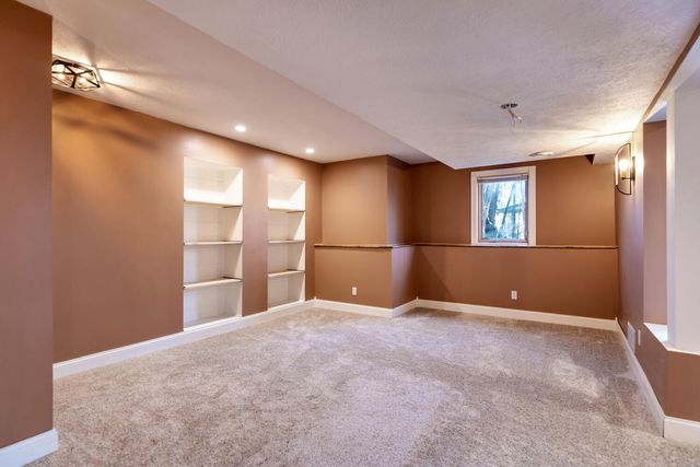 9248 Lake Gerald Drive Ne, Algoma Twp, MI 49345