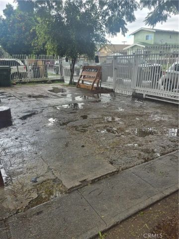 1210-1212 E 42nd, Los Angeles, CA 90011