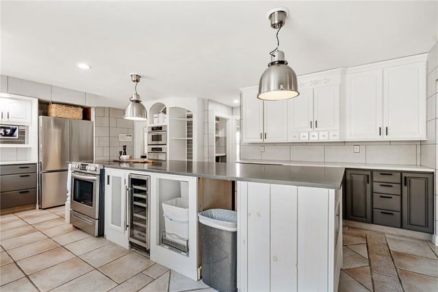 2230 Greenwood Road, Salisbury Twp, PA 18103