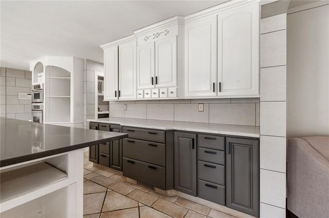 2230 Greenwood Road, Salisbury Twp, PA 18103