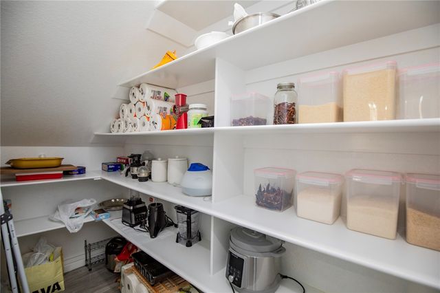 1010 Huntleigh Drive, Bentonville, AR 72713