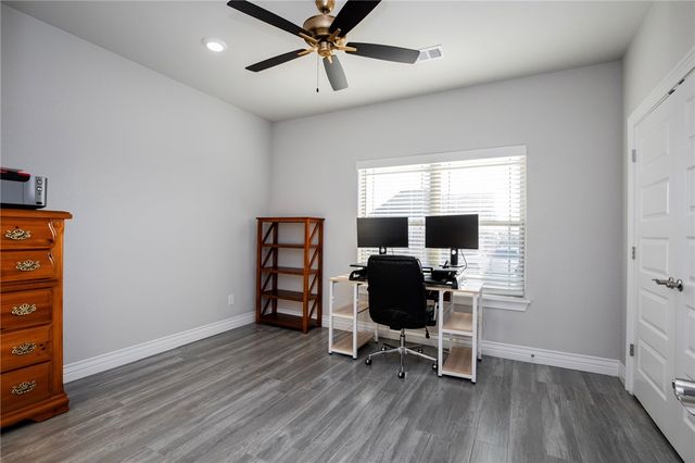 1010 Huntleigh Drive, Bentonville, AR 72713