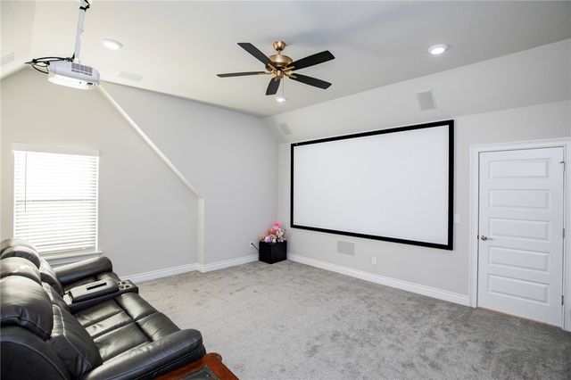 1010 Huntleigh Drive, Bentonville, AR 72713