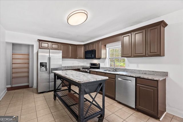 159 Moores Ferry Road SW, Plainville, GA 30733