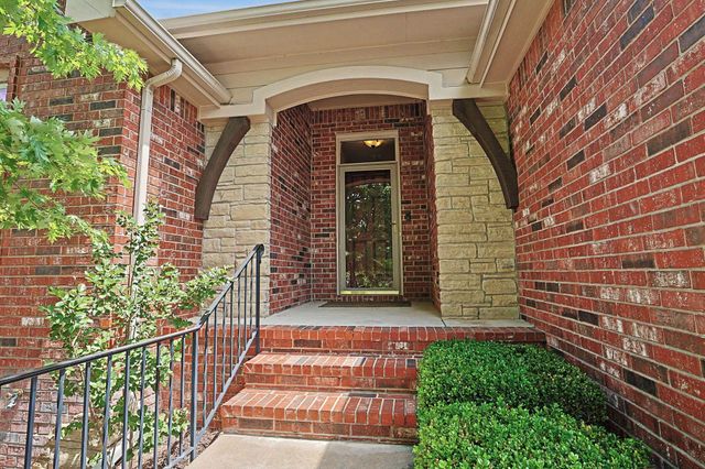 206 S Bordeulac St, Wichita, KS 67230