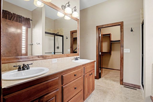 206 S Bordeulac St, Wichita, KS 67230