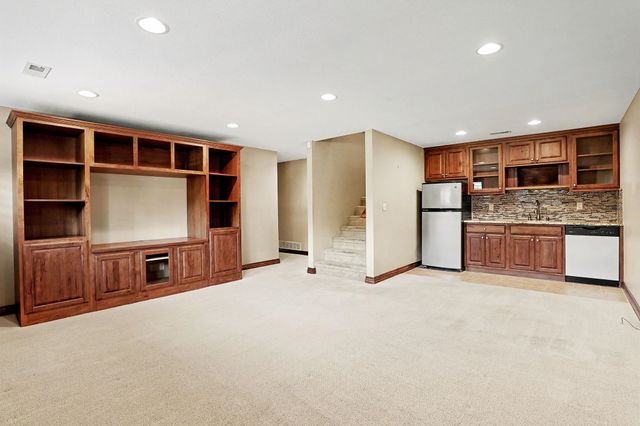 206 S Bordeulac St, Wichita, KS 67230