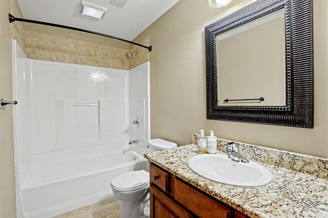 206 S Bordeulac St, Wichita, KS 67230