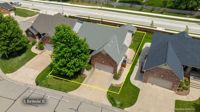 206 S Bordeulac St, Wichita, KS 67230