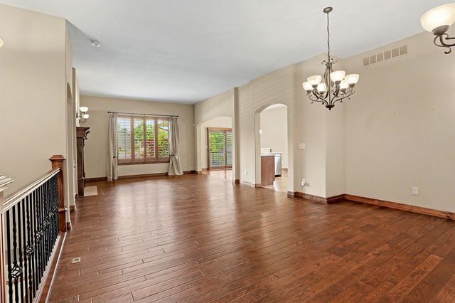 206 S Bordeulac St, Wichita, KS 67230