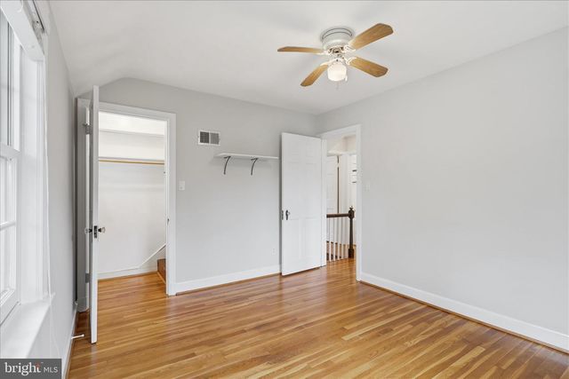 139 S ABINGDON ST, Arlington, VA 22204