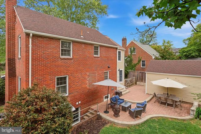 139 S ABINGDON ST, Arlington, VA 22204