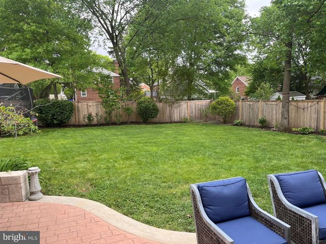 139 S ABINGDON ST, Arlington, VA 22204
