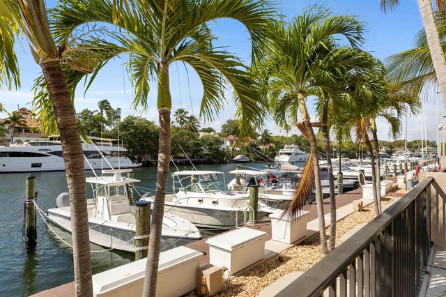 90 Edgewater Drive Ph23, Coral Gables, FL 33133