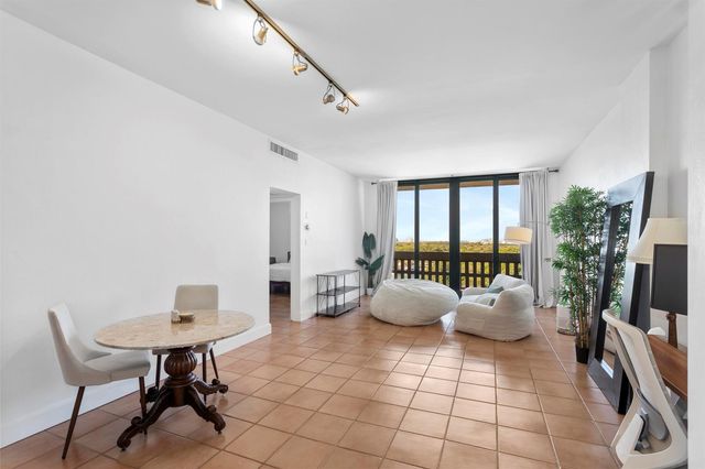 90 Edgewater Drive Ph23, Coral Gables, FL 33133