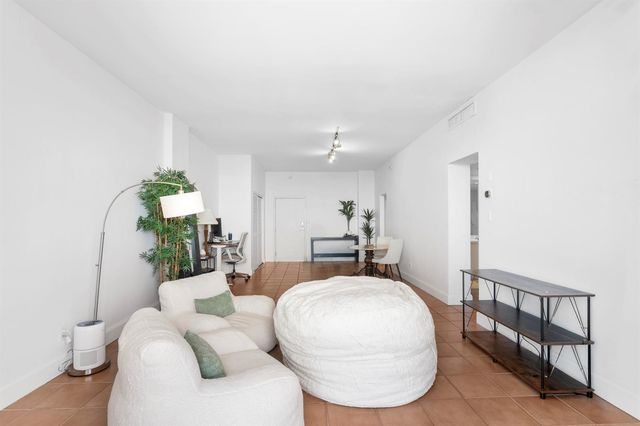 90 Edgewater Drive Ph23, Coral Gables, FL 33133