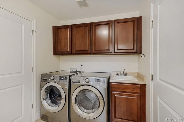 10262 Greentrail Circle, Lone Tree, CO 80124