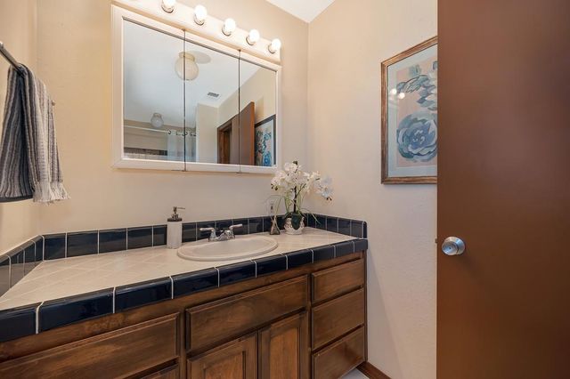 8600 Vista Ave, Lincoln, CA 95648