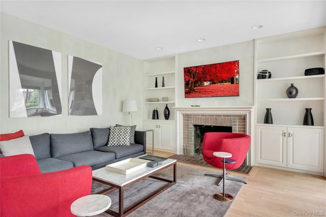 3 Harmony Drive, Larchmont, NY 10538