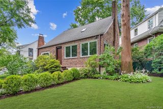 3 Harmony Drive, Larchmont, NY 10538