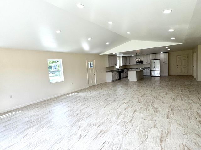 40 Dunn Road, Chazy, NY 12921