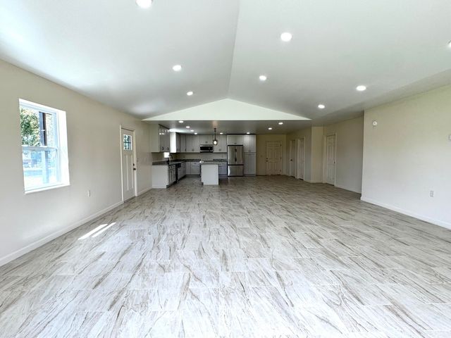 40 Dunn Road, Chazy, NY 12921