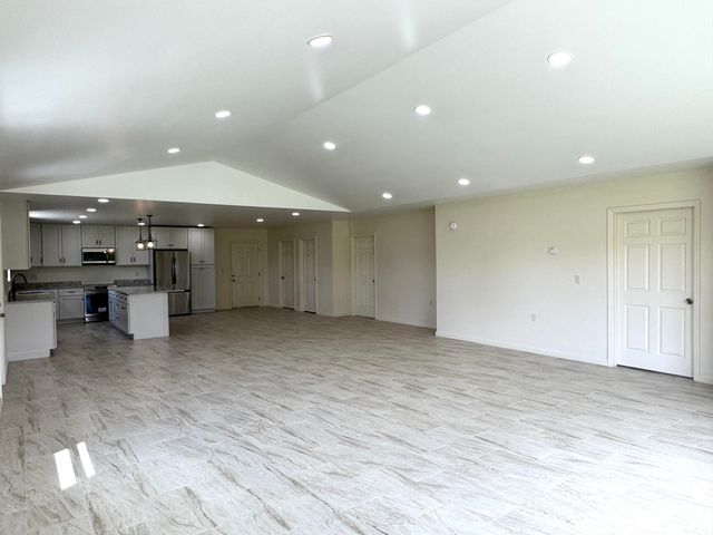 40 Dunn Road, Chazy, NY 12921