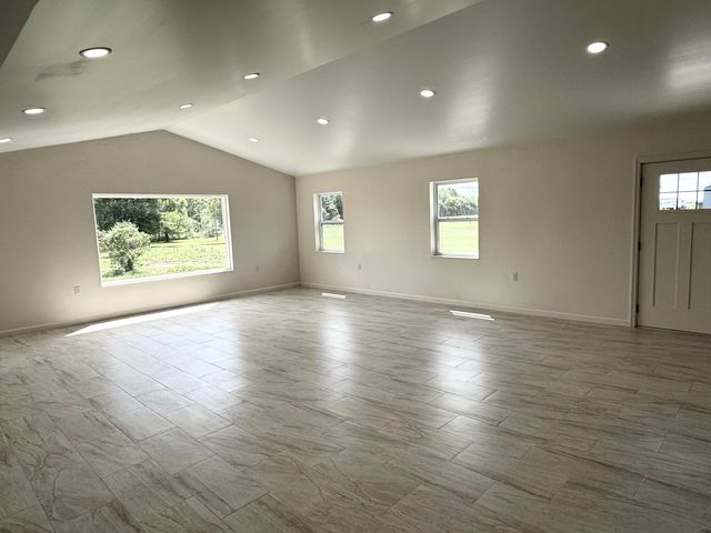 40 Dunn Road, Chazy, NY 12921