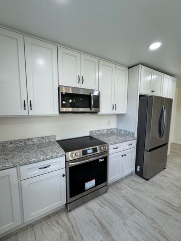 40 Dunn Road, Chazy, NY 12921