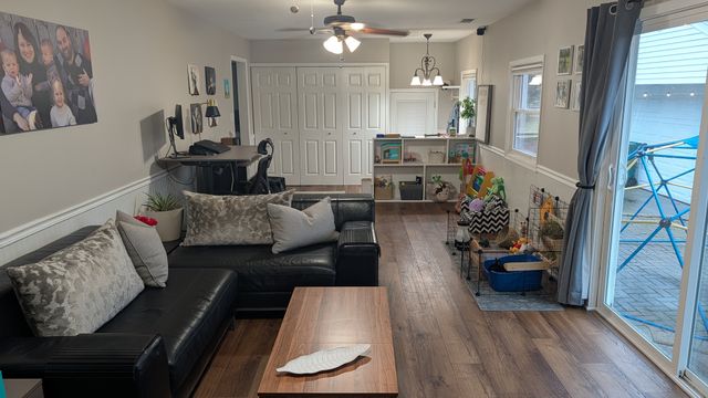 608 N Joyce Street, Lombard, IL 60148