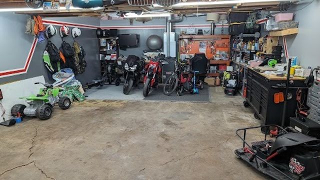 608 N Joyce Street, Lombard, IL 60148