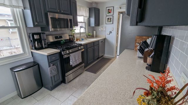 608 N Joyce Street, Lombard, IL 60148